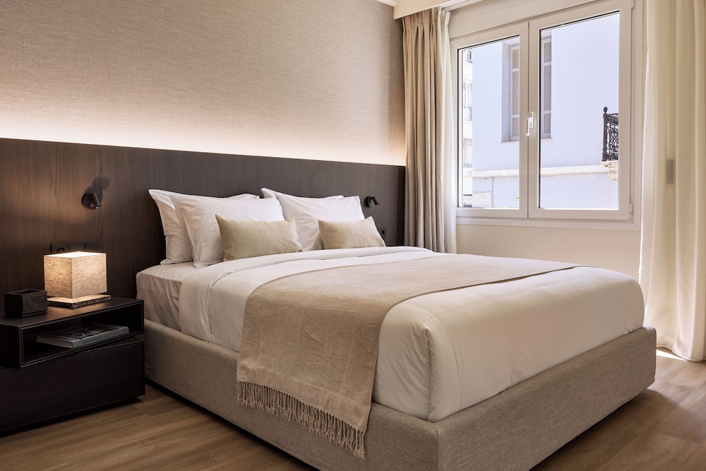 Olea Residence, Syntagma by Aura Homes