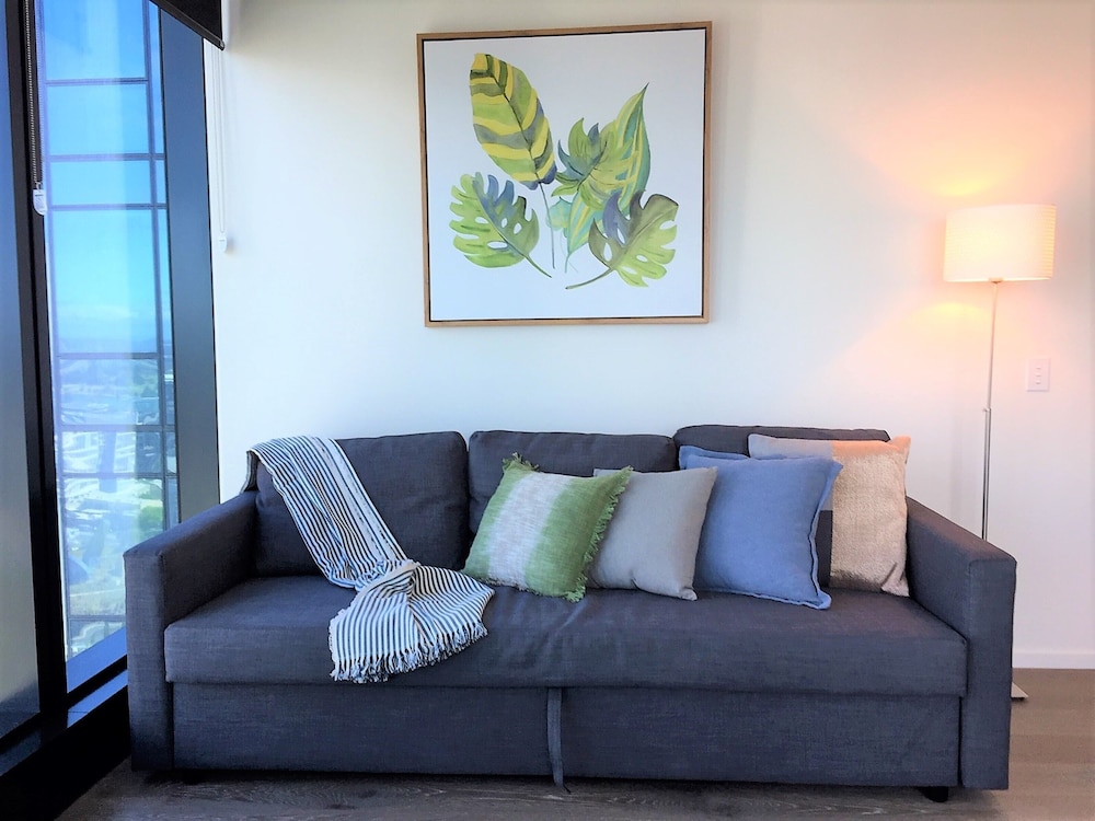 ReadySet Apartments on Southbank Boulevard