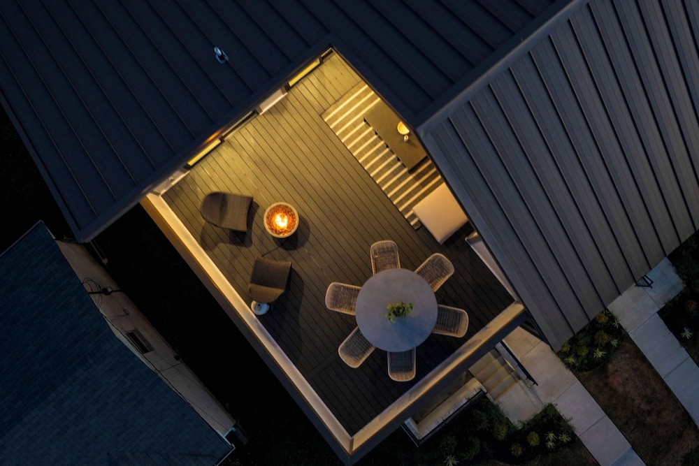 Elevate - Modern Luxury - Stunning City Views