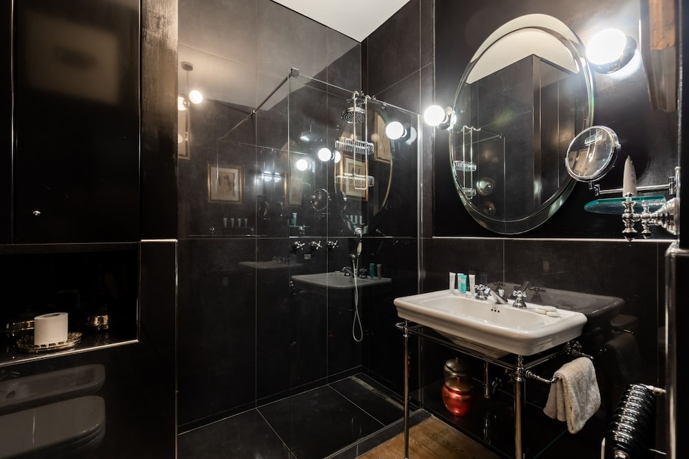 Chic and Style in Historical Via Giulia