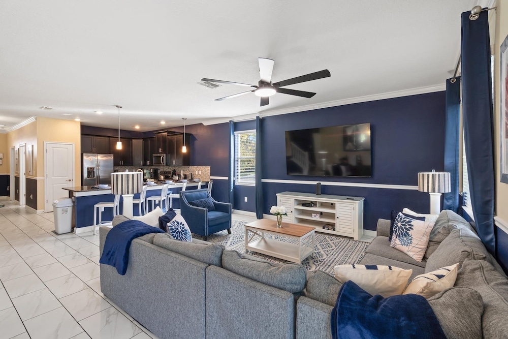 Championsgate Resort Vacation Pool & Spa Home With Resort Clubhouse Amenity Access 8 Bedroom Home