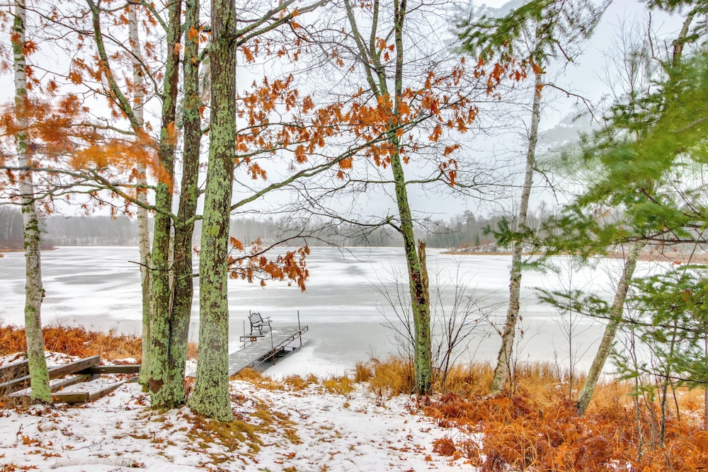 Private Lake & Trail Access: Home in Jacobson!