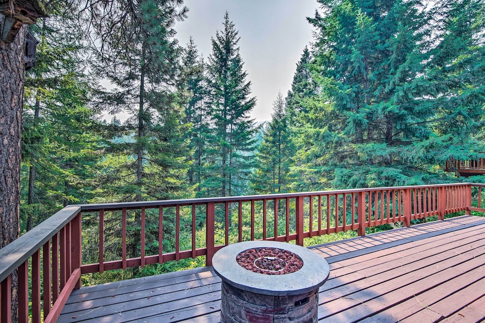 Peace in the Pines: Cle Elum Cabin w/ Trail!