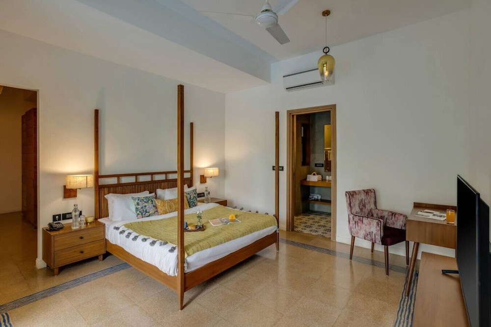 Villa Ayana 5bhk With Pool and Near the Beach