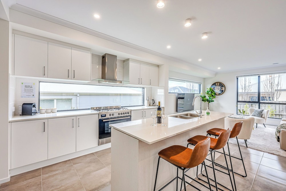 StayAU 5BR Family Getaway GreaterGeelong in Duneed