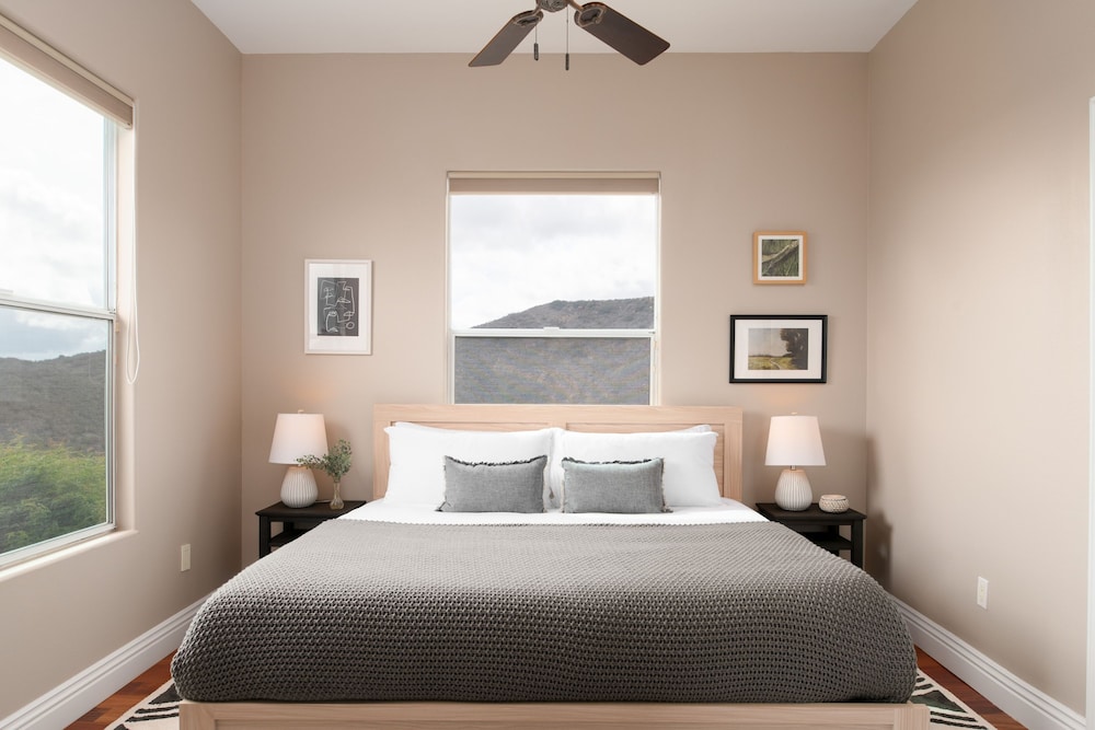 Colina by Avantstay Secluded Mountain Top Oasis w Pool Hot Tub Putting Green