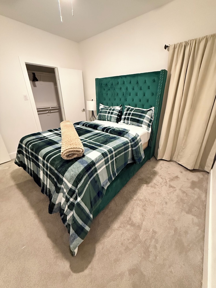 Luxury 3BR for Families Nurses and Group