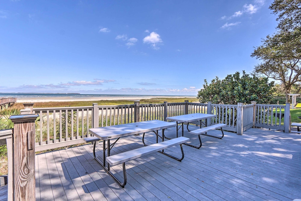 Beach & Pool Access: Tranquil Hilton Head Getaway
