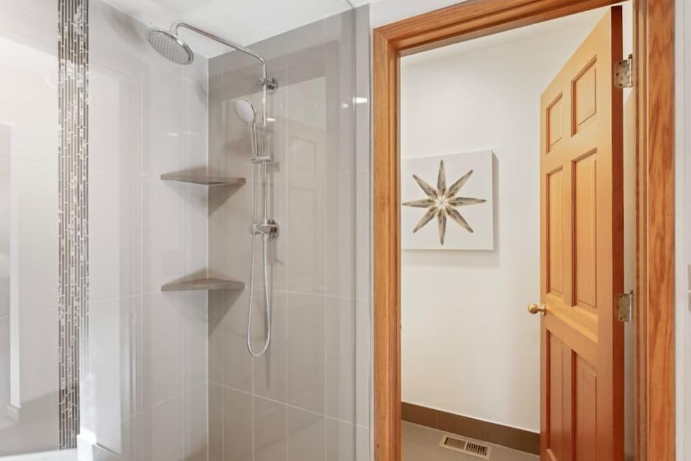6 - Three Bedroom Ontario Lodge 3 Condo