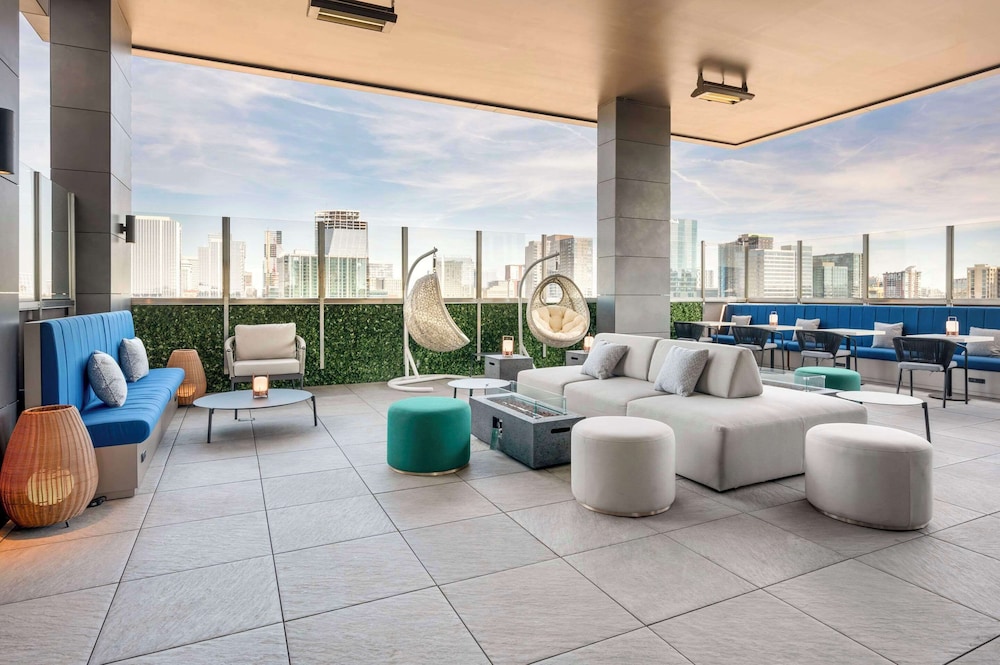 Cambria Hotel Nashville Midtown 44