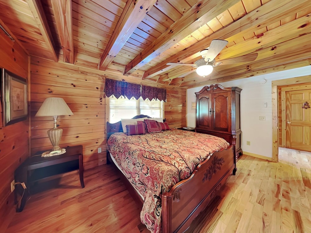Pinnacle Place by Jackson Mountain Rentals