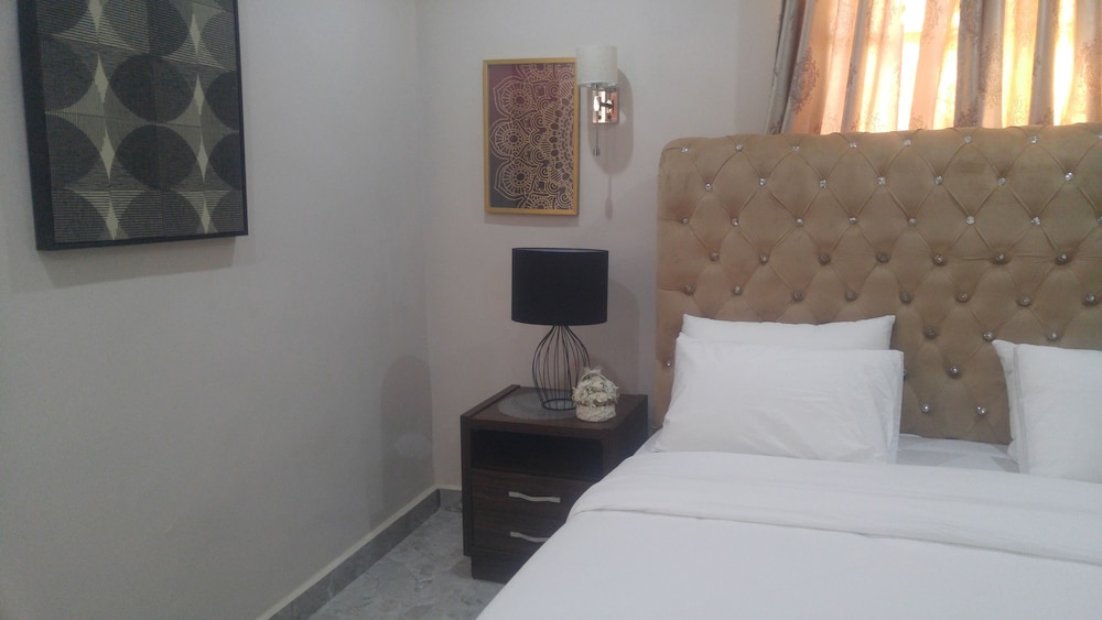 Marshall Hotel Apartments view 5