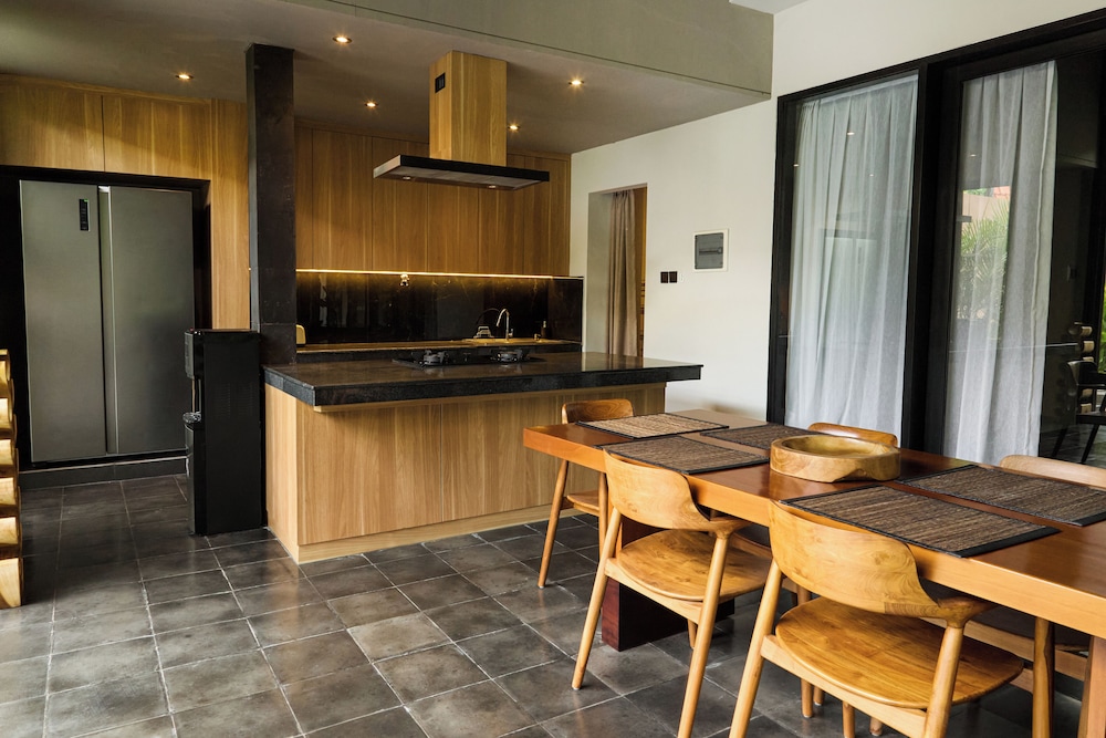 Villa Savaya Canggu Batu Bolong