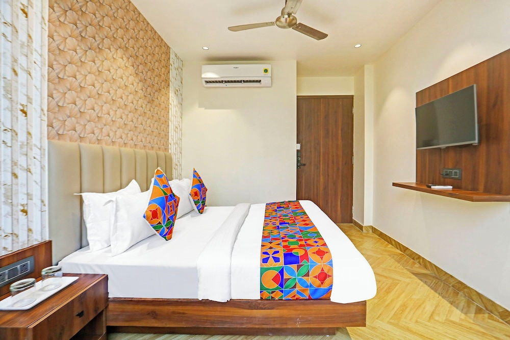 FabHotel Baba's Inn