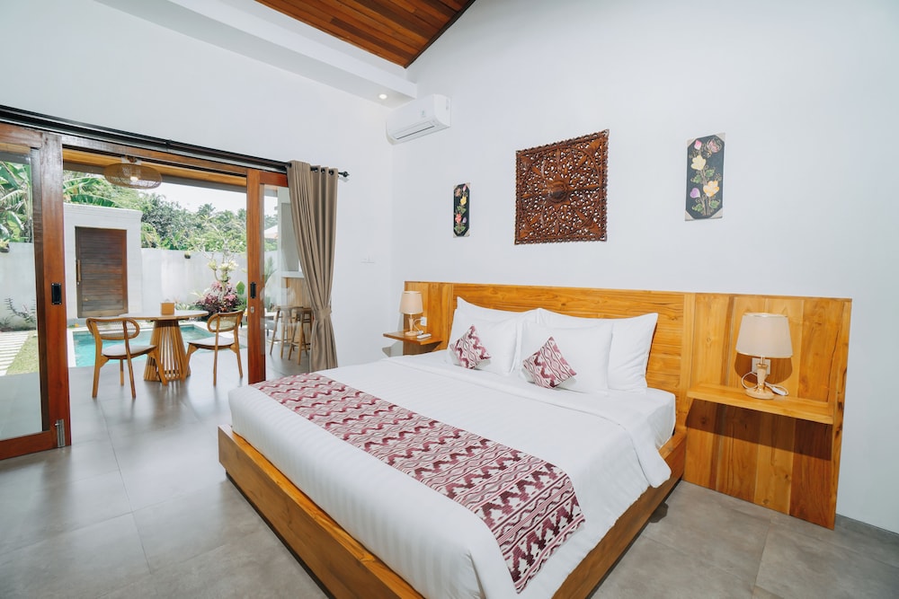 Evandari Villa