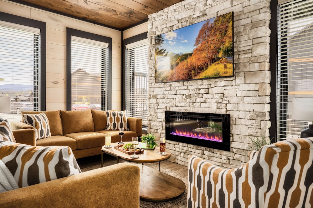 Smith Creek Reserve Luxury Cabins