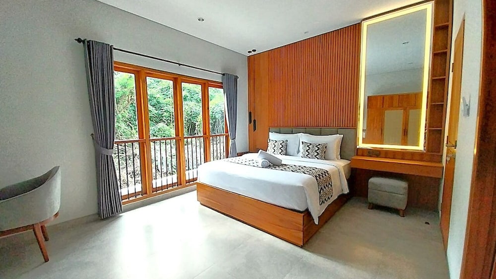 Villa Nak Anak Sanur - Luxury 2 BR Villa