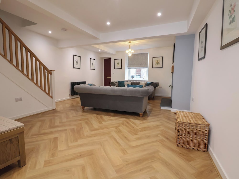 Neptune Cottage