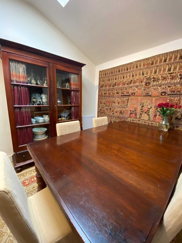 Beautifully Curated 2BD Flat Tyburnia, London!