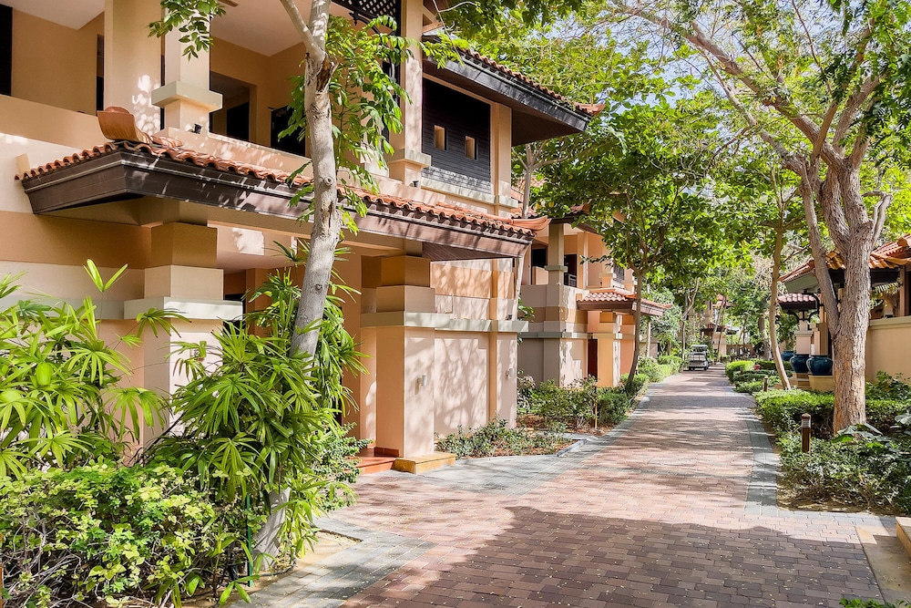 Tropical Apartments at Royal Amwaj