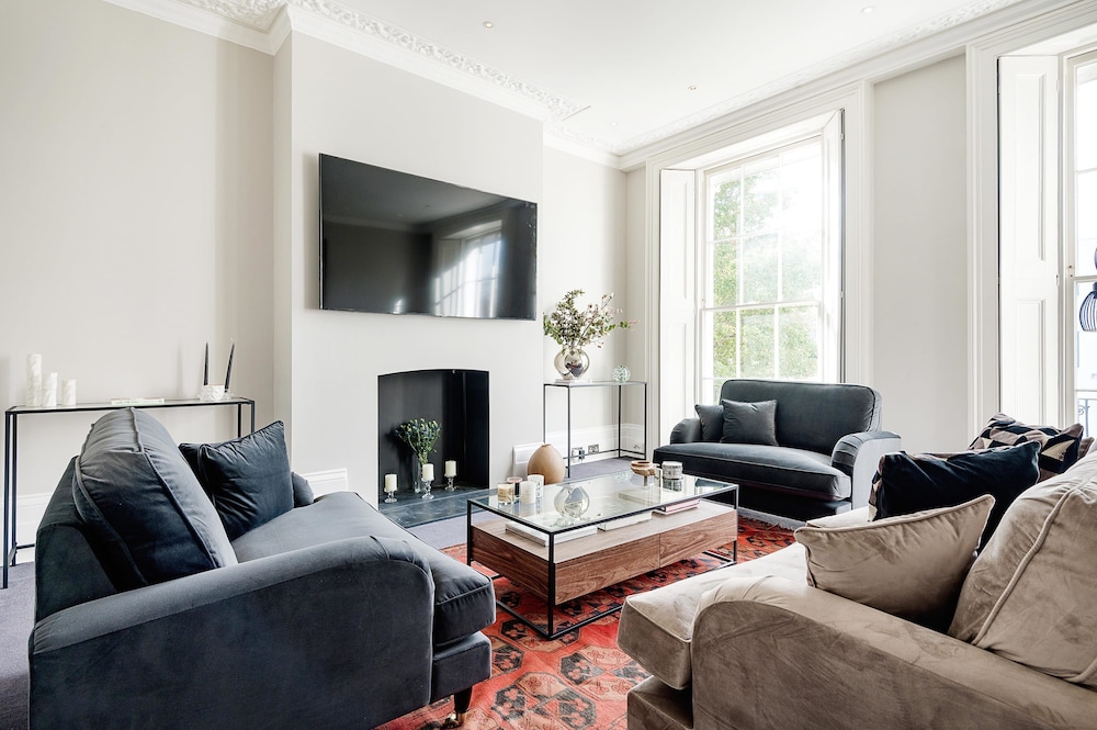 The Notting Hill Townhouse - by Out of Office Lifestyle
