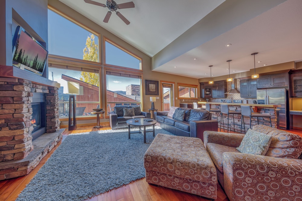 Fairmont Creek Property Rentals The Residences