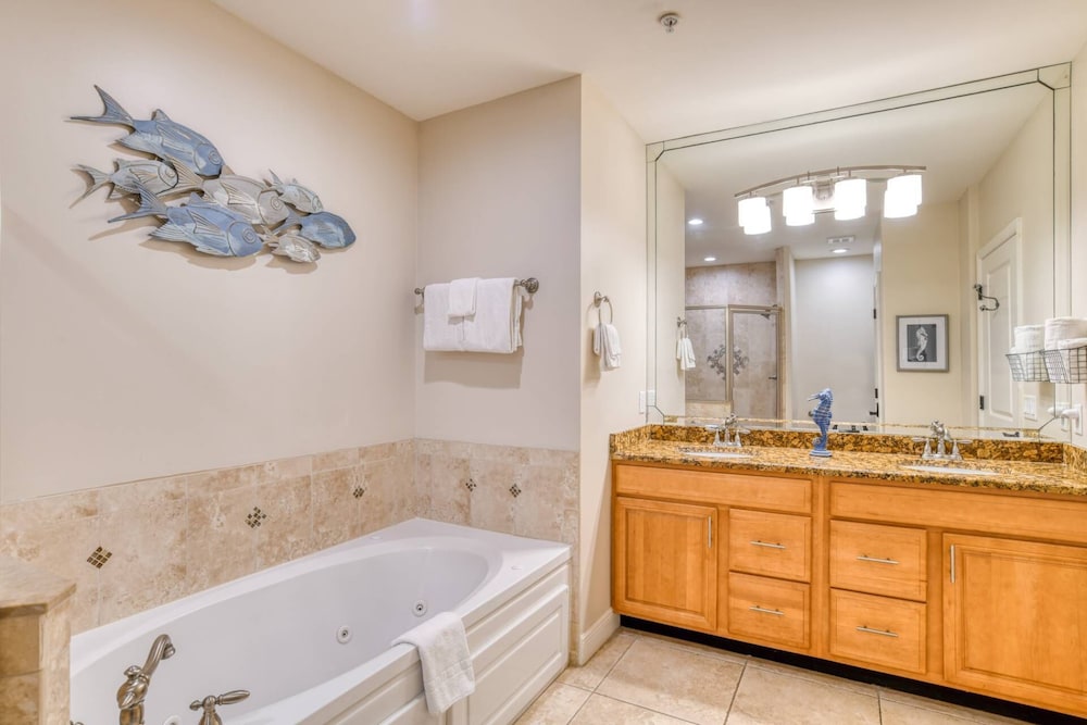 Ocean Reef #102