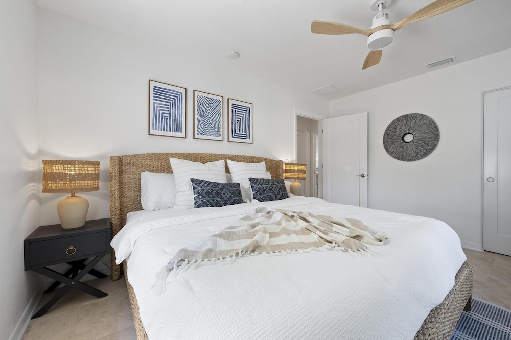 Latitude Adjustment Ami 3 Bedroom Home