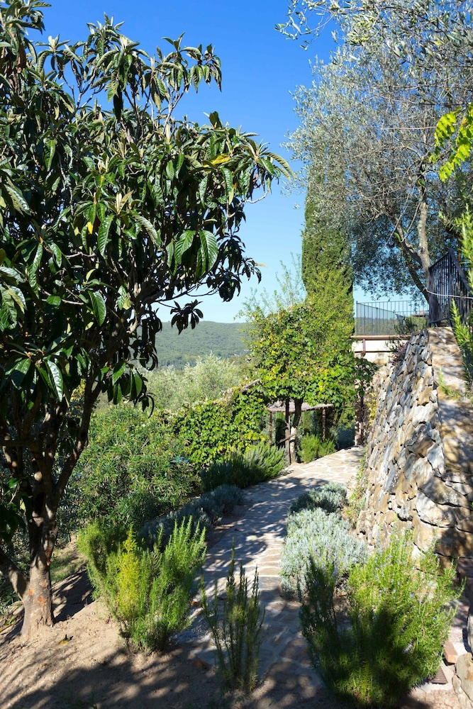 Fattoria Valtellina by Boutique Tuscany