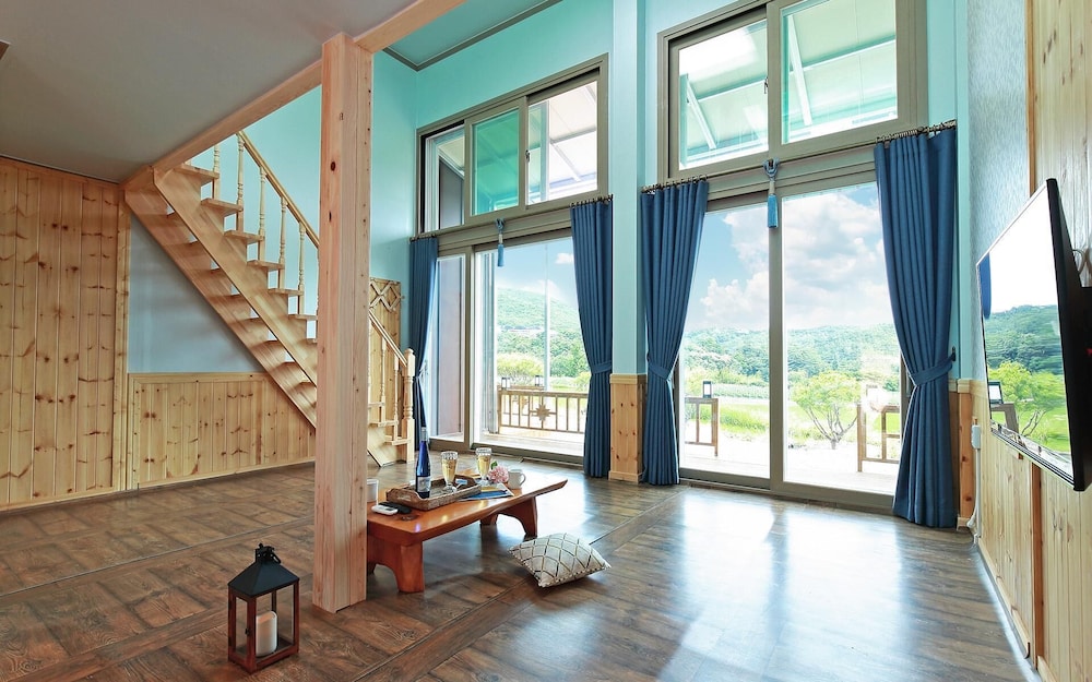 Gyeongju Tiger Pension view 4