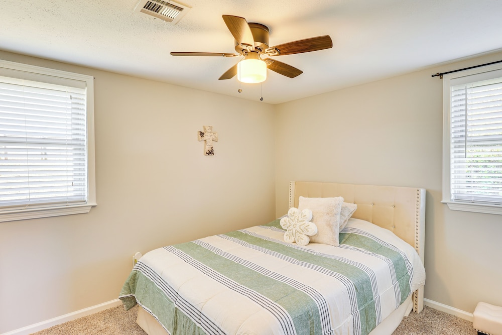 14 Mi to Montgomery: Updated Home Near Maxwell AFB