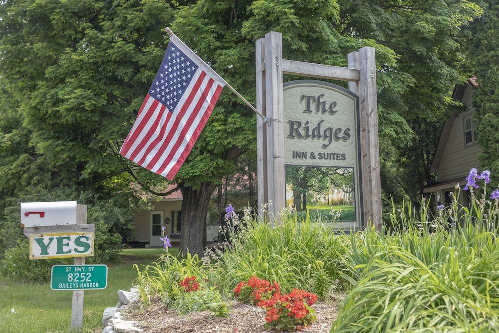Ridges Inn & Suites