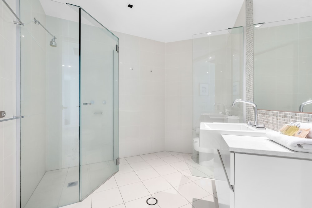 Luxury Apartments on Bells Boulevard