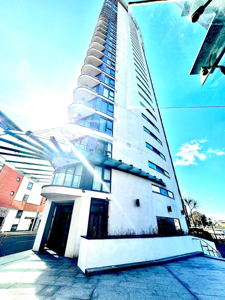 Meridian Tower Apartment in Swansea
