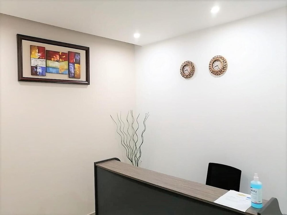 4040 Accomodation