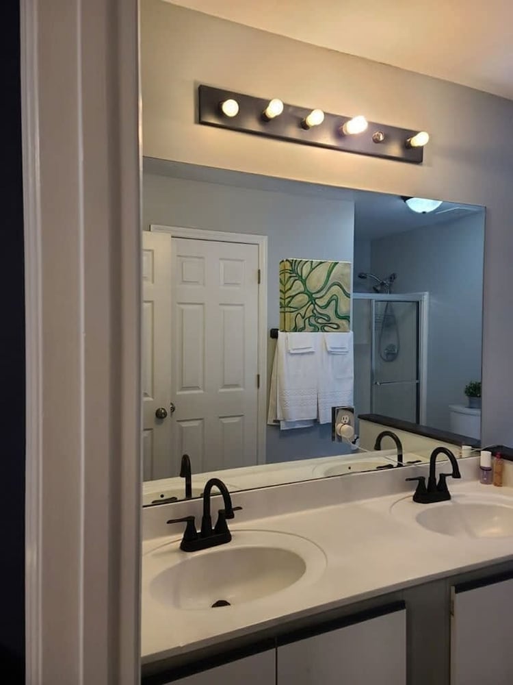 Remodeled and Inviting Free EV Charging Station Level 2