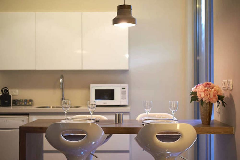 Quiet with Terrasse in City Center by FeelHome