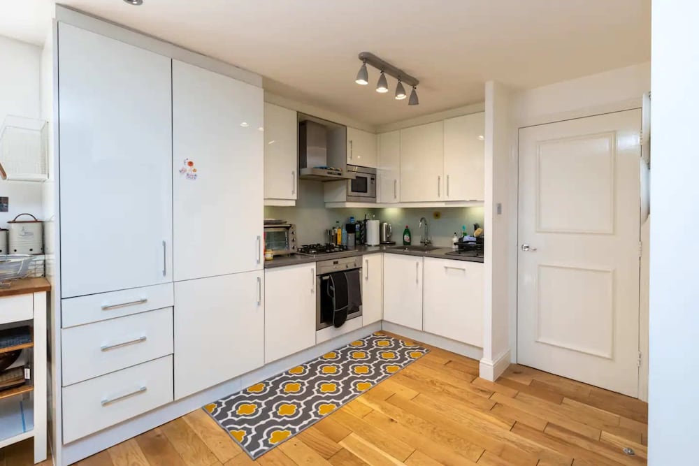 Modern & Spacious 2BD Flat - Westbourne Park