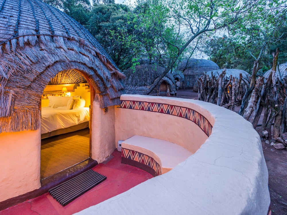 aha Lesedi Cultural Village