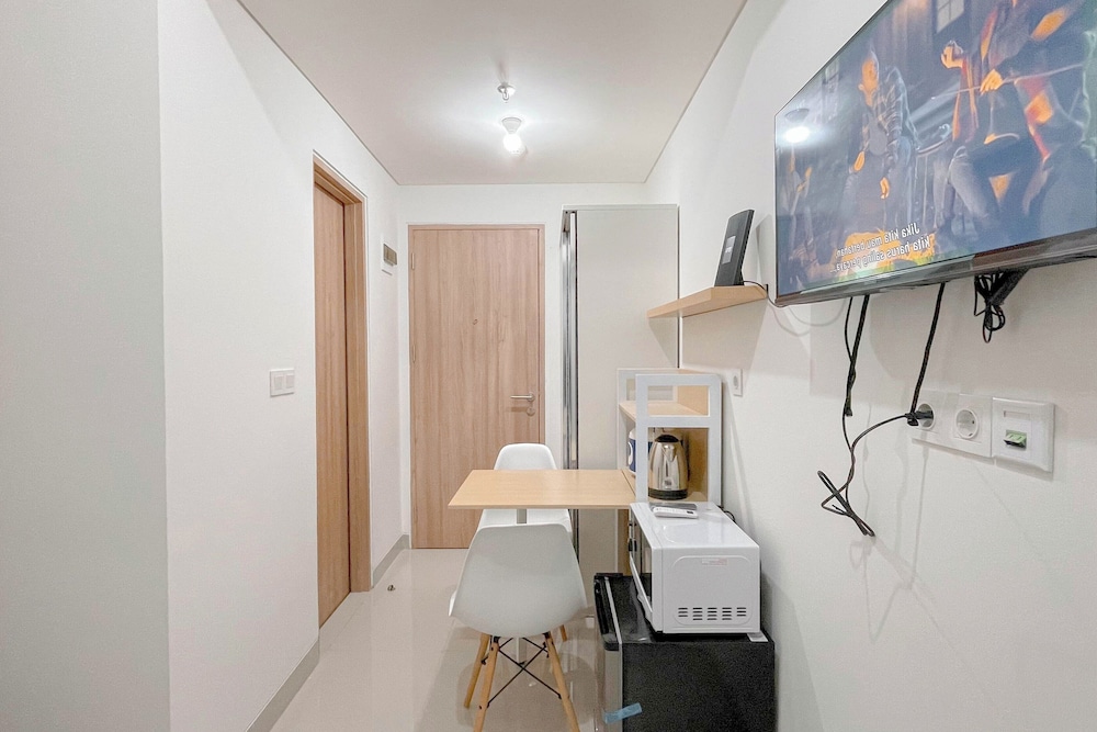 Good Deal Studio Room (No Kitchen) Apartment Bandaraya - Tallasa City Makassar