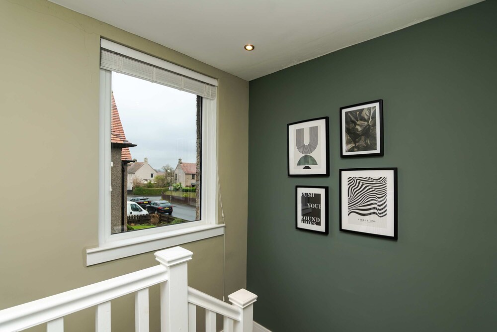 3 Bedroom House-free Parking