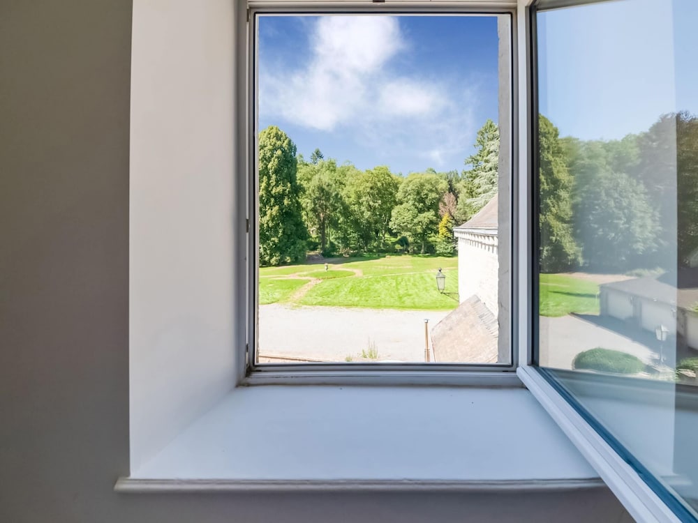 Castle in Ferrieres With Pond Garden