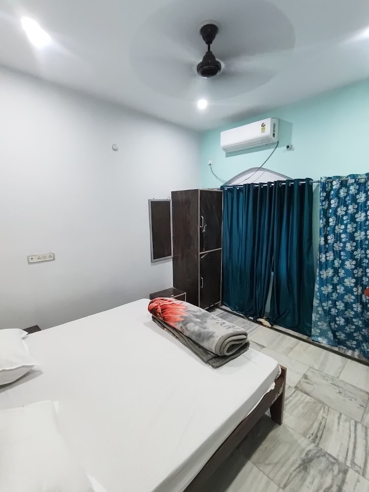 Shree Shyam Paying Guest House