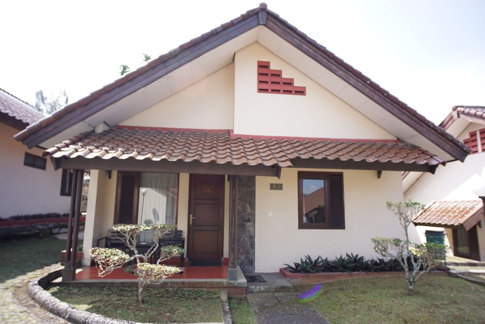 Sangga Buana Villa