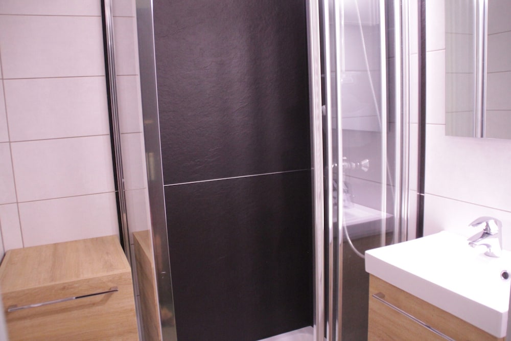Portes Du Soleil Psb204 Telecabine & Mountain 4 pe