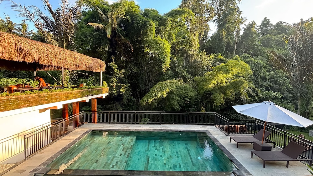 Dur Pekerisan Retreat Villa Ubud