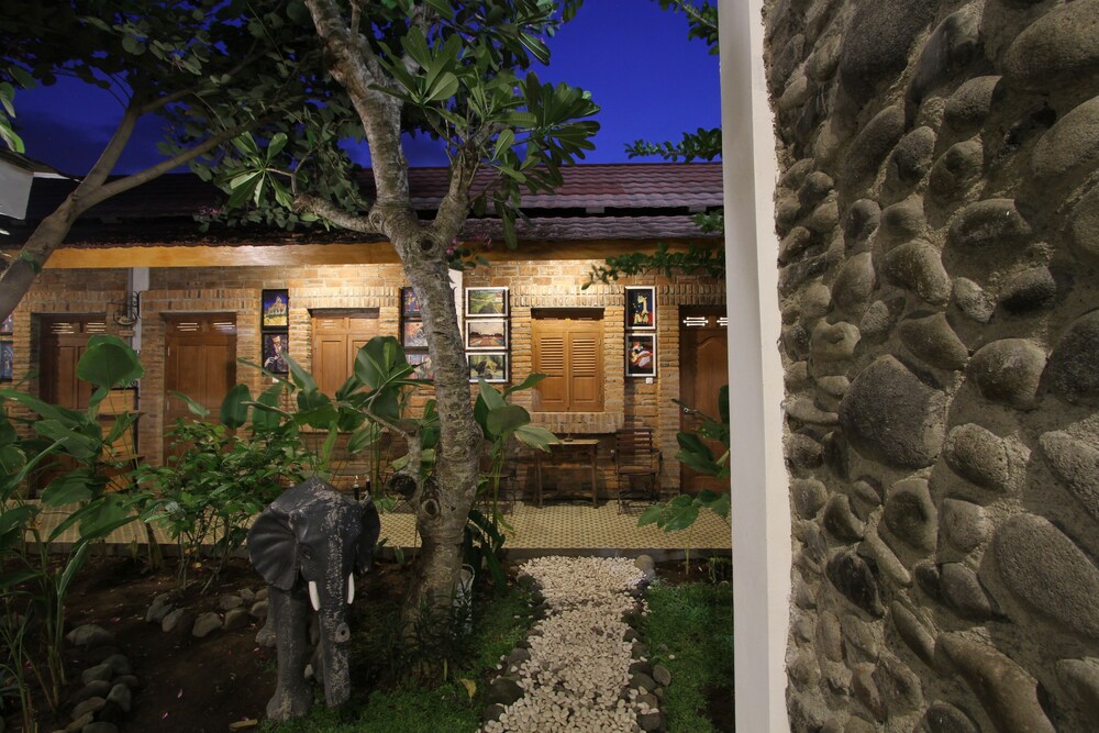 Ndalem Bebekan Guesthouse