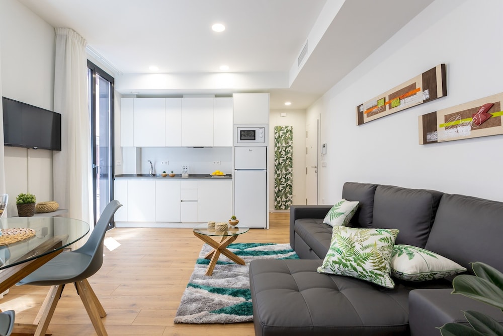 Bright & Cozy 1 Bd Apartment in Prime Location. Trinidad view 5