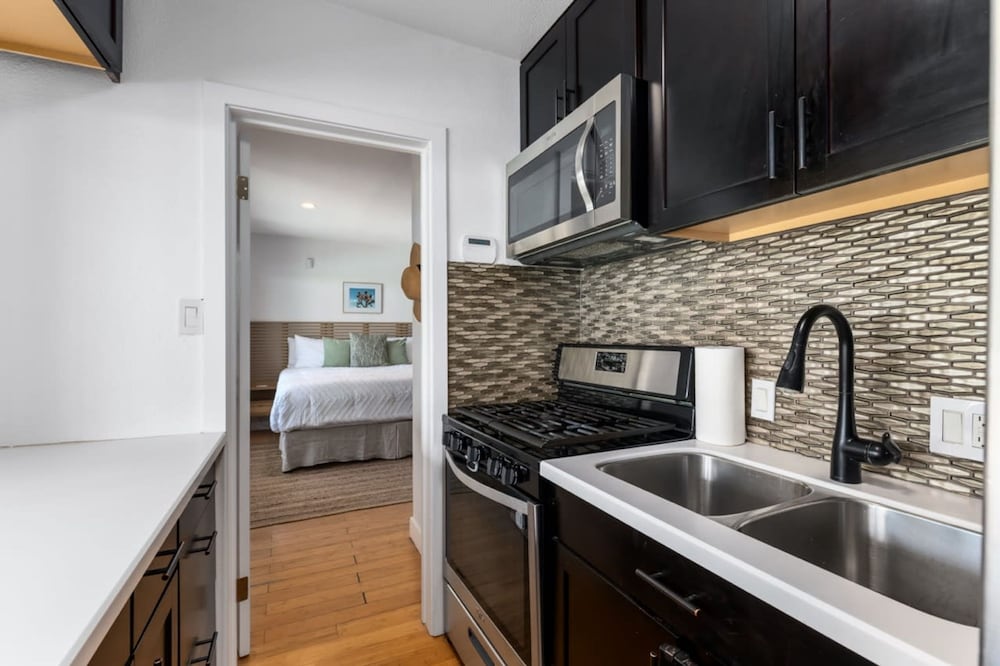 The Yucca Hotel- Entire Boutique Buyout