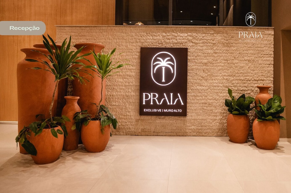 Praia Exclusive